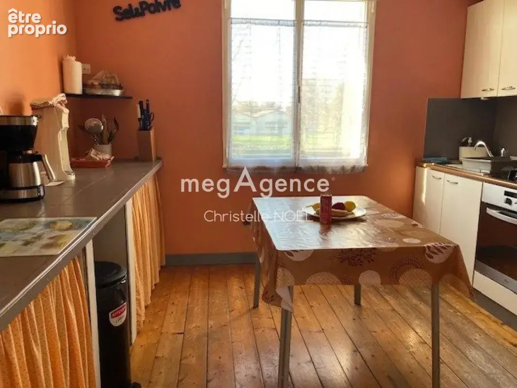 Maison avec rez de jardin,beau potentiel,centre de Luçon - photo 7