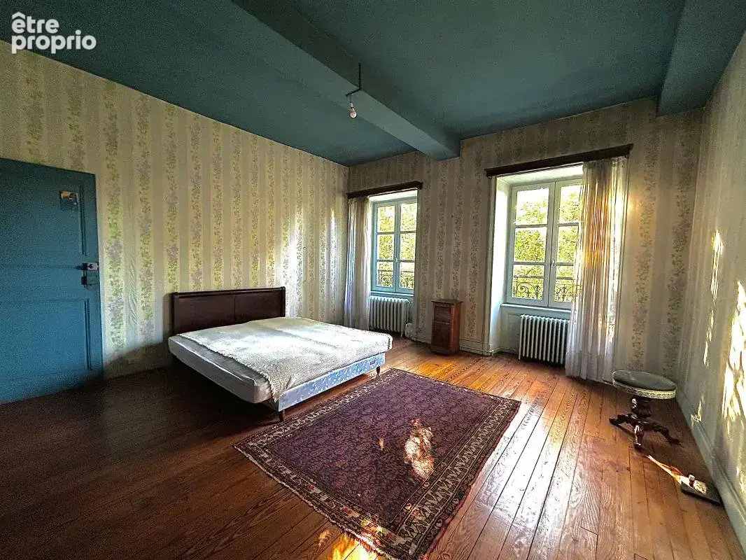 Opportunité rare pour professionnels — Bâtiment de caractère de 450 m² sur 3 niveaux avec jardin de 1 000 m² - photo 17