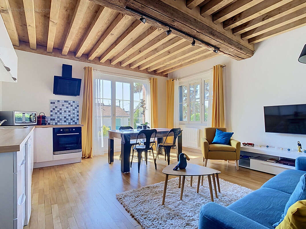 Maison avec gîte et piscine intérieure - photo 6
