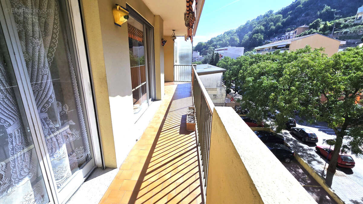 Appartement à MENTON