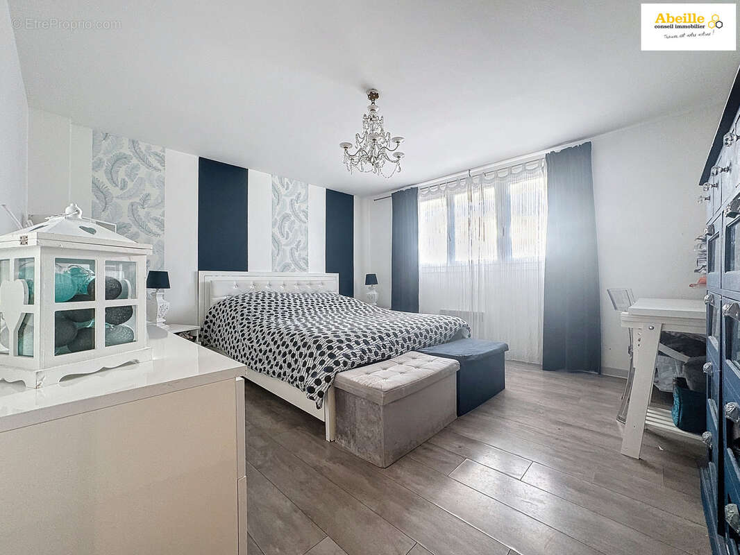Appartement à SAINT-CHERON