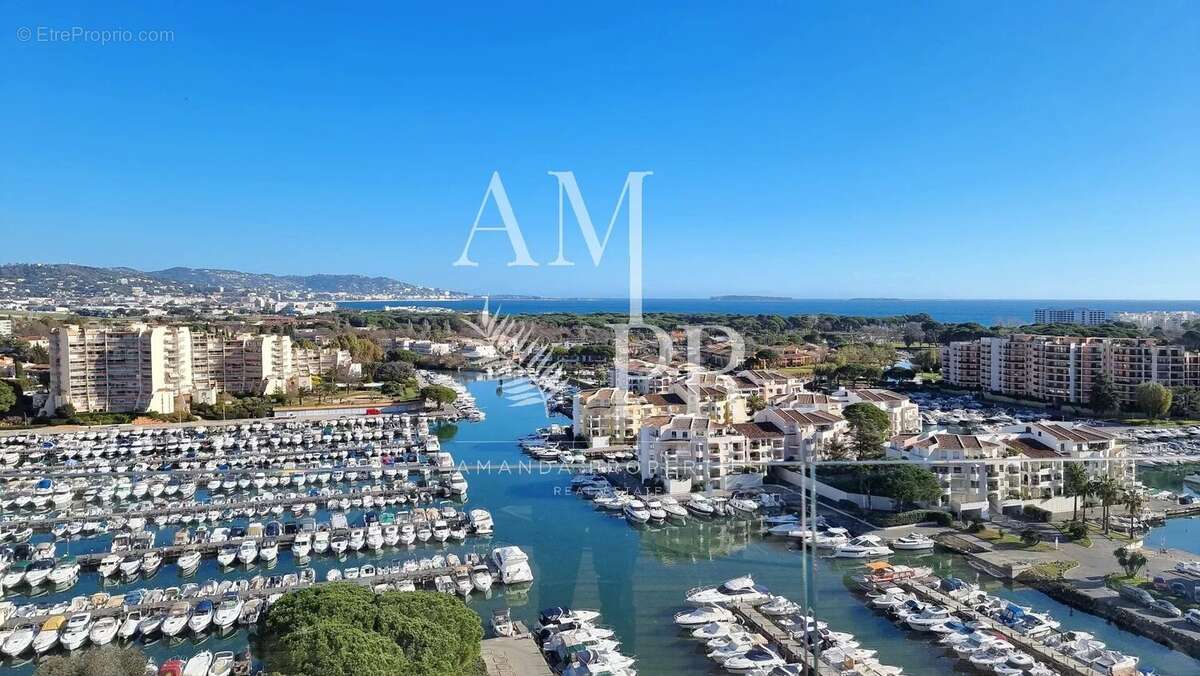 Appartement à MANDELIEU-LA-NAPOULE