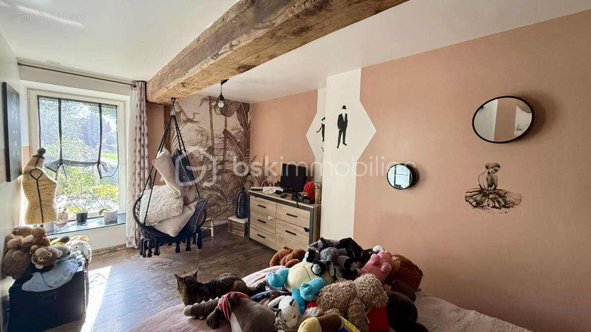 Maison à CHAMPSECRET