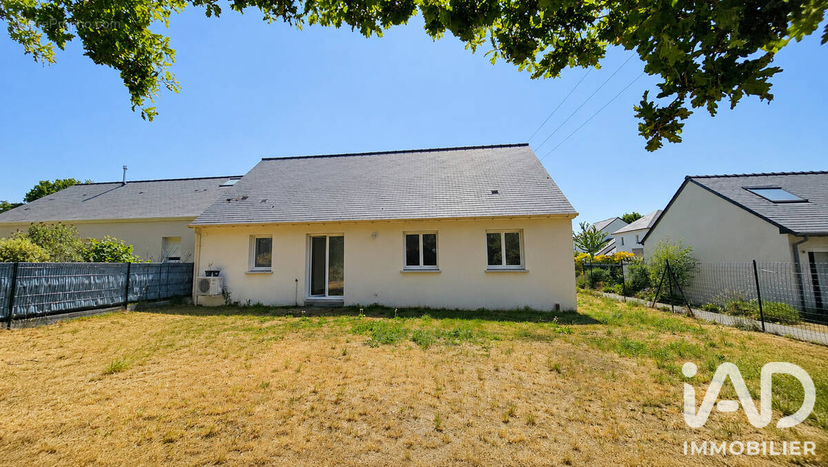 Photo 1 - Maison à LA CHAPELLE-LAUNAY
