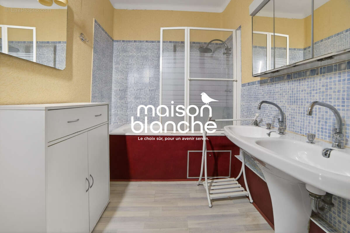 Maison 86 m² à Parthenay  - photo 8
