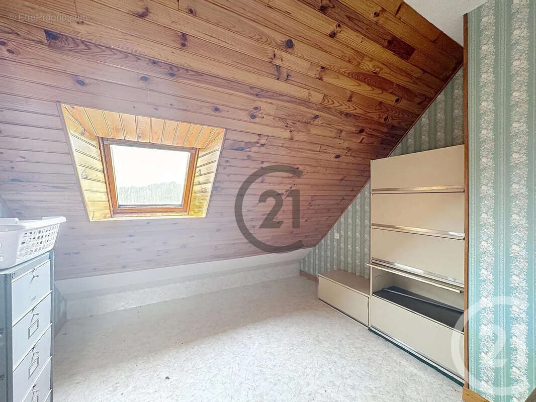 Maison 103 m² à Saint-Martin-Du-Tertre  - photo 10