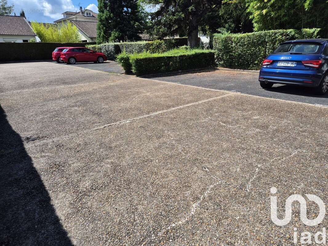 Photo 5 - Parking à LIMOGES