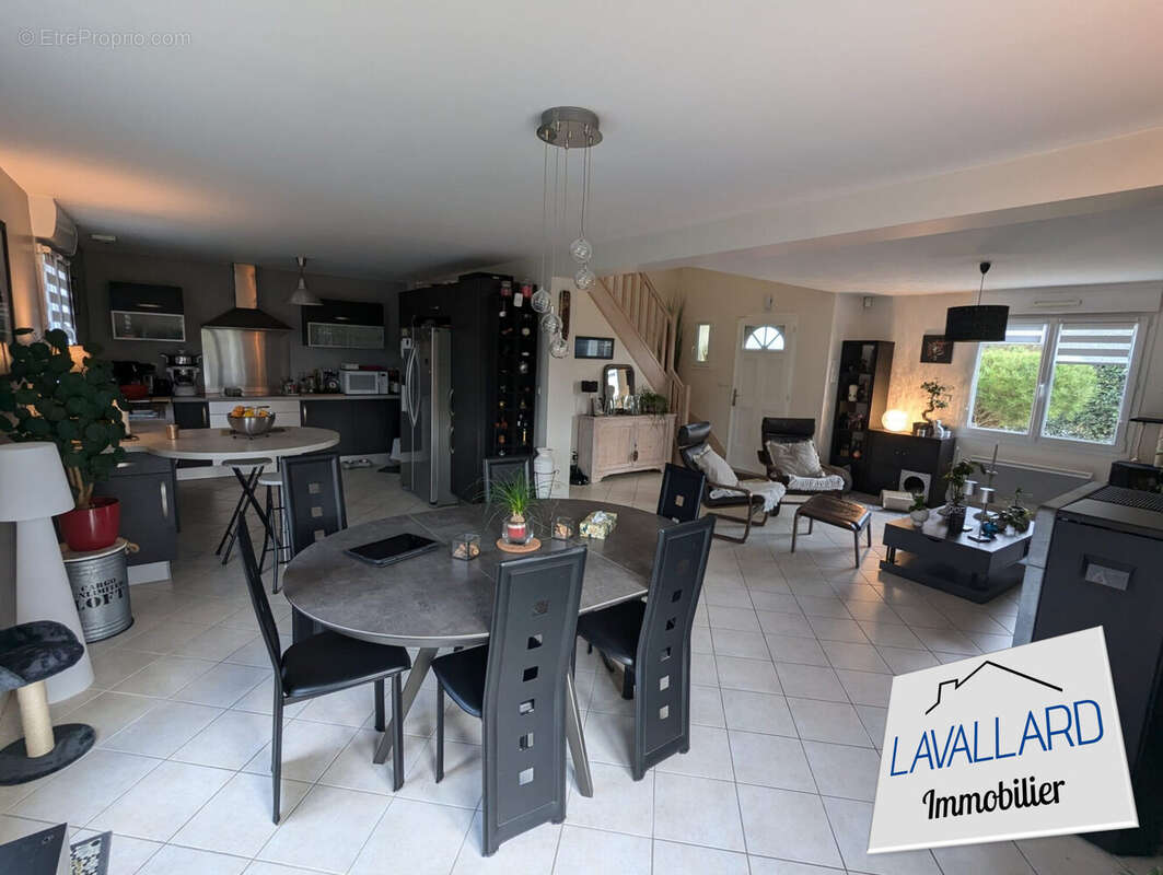 Maison à BLANGY-TRONVILLE