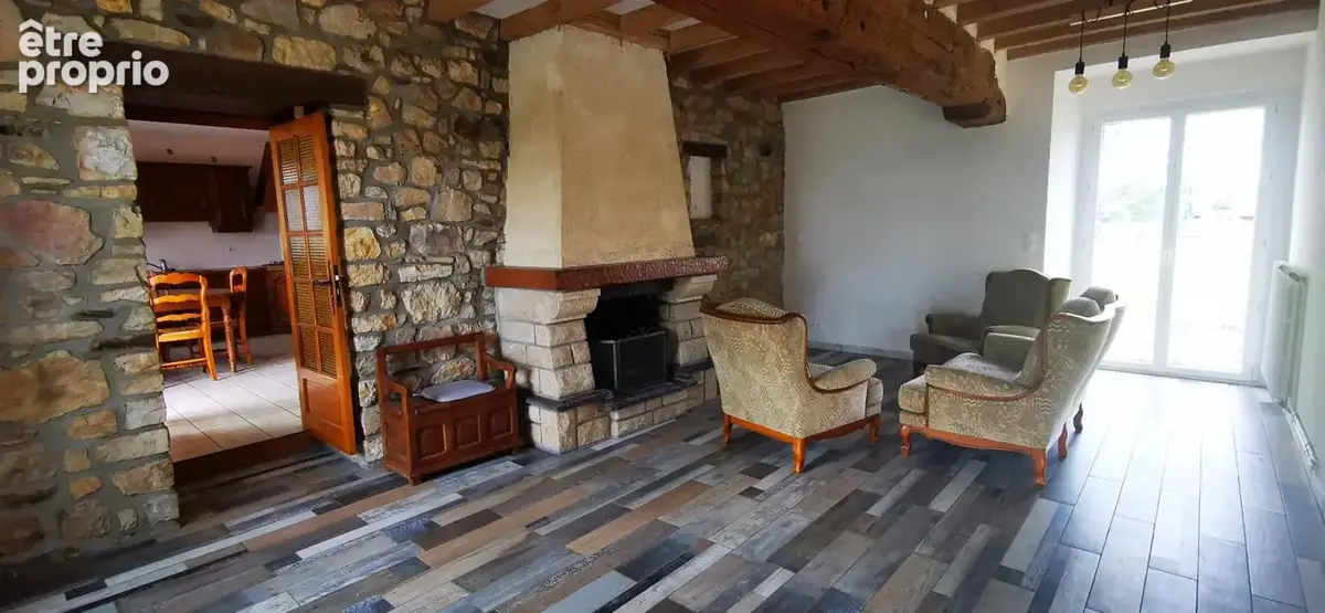 Maison en pierres 2 chambres dependance garage terrain 1650m - photo 5