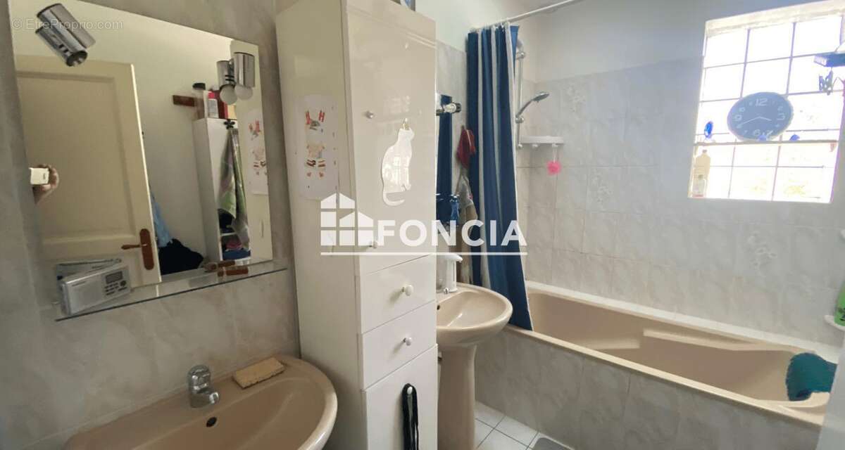 Maison à BUXEROLLES