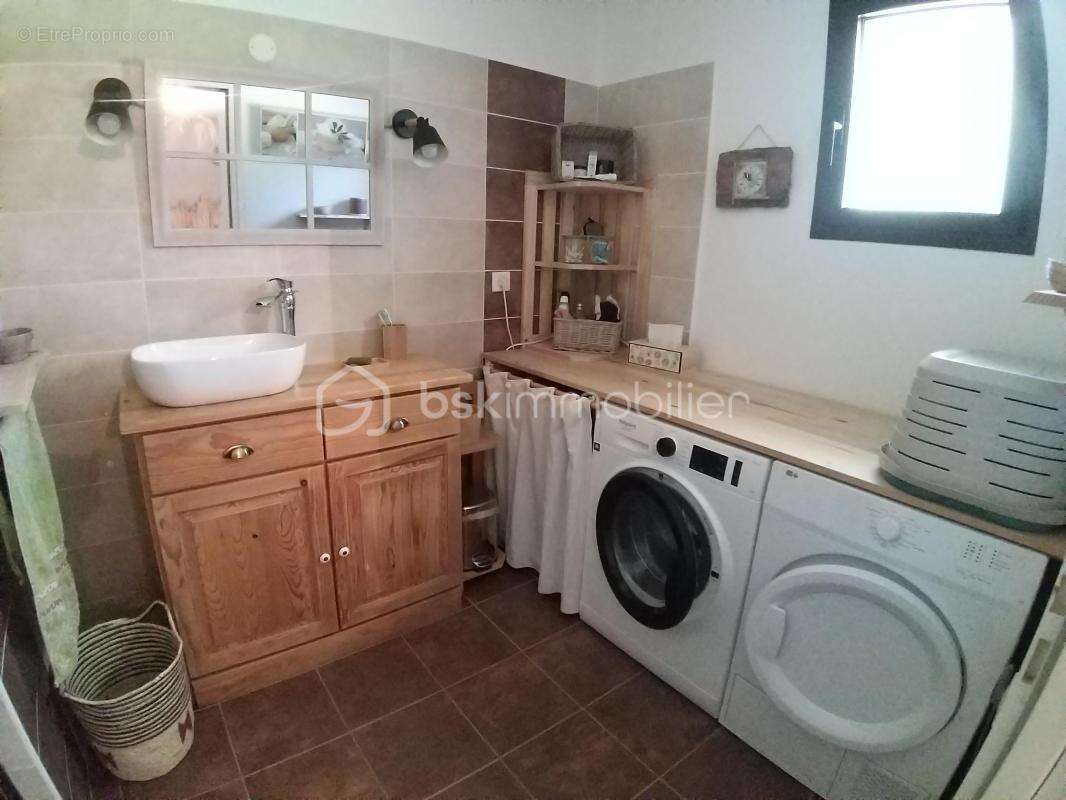 Maison à SAINT-JULIEN-EN-BORN