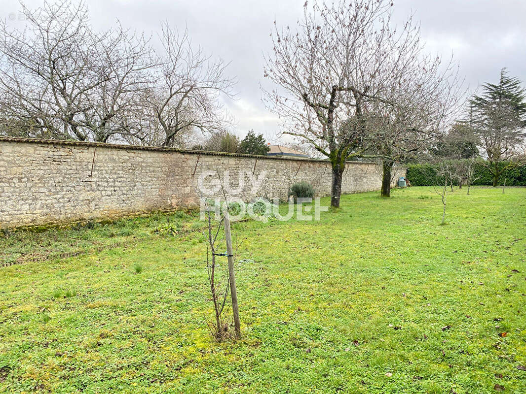 Maison à FONTENAY-LE-COMTE