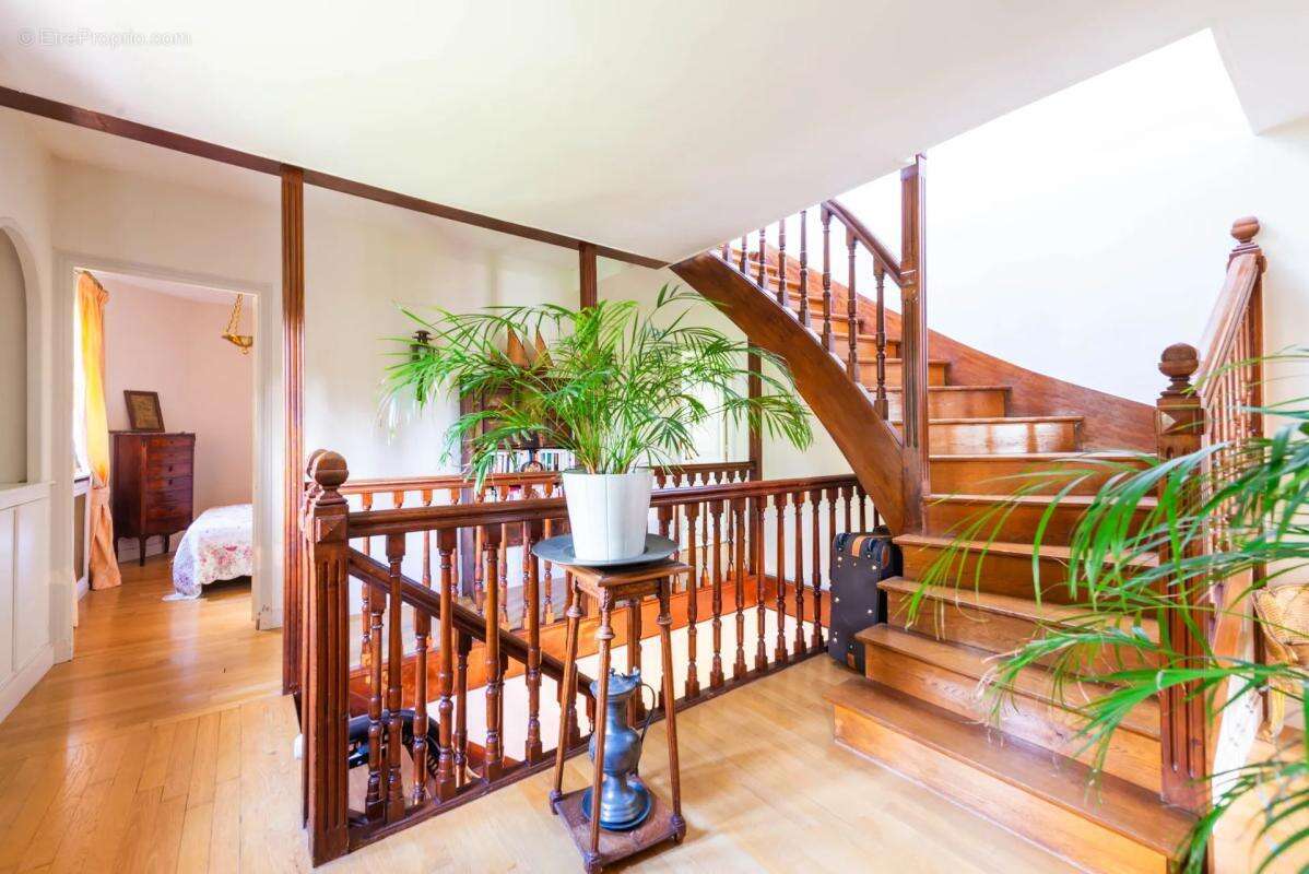 Maison à MAISONS-LAFFITTE