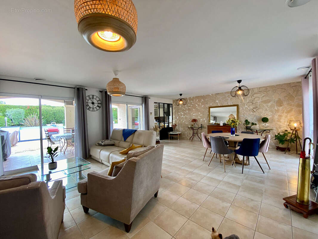 Maison à HAUTEFAGE-LA-TOUR