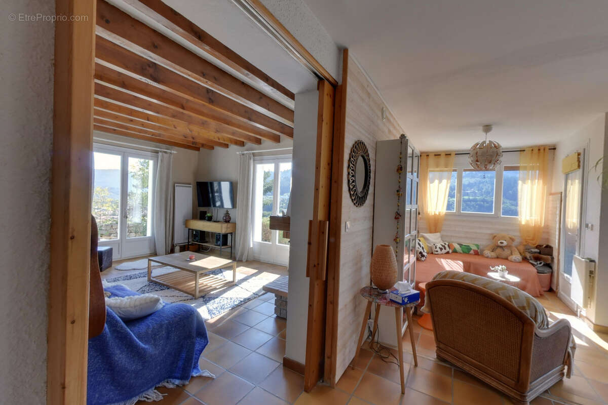 Maison à LE CHEYLARD