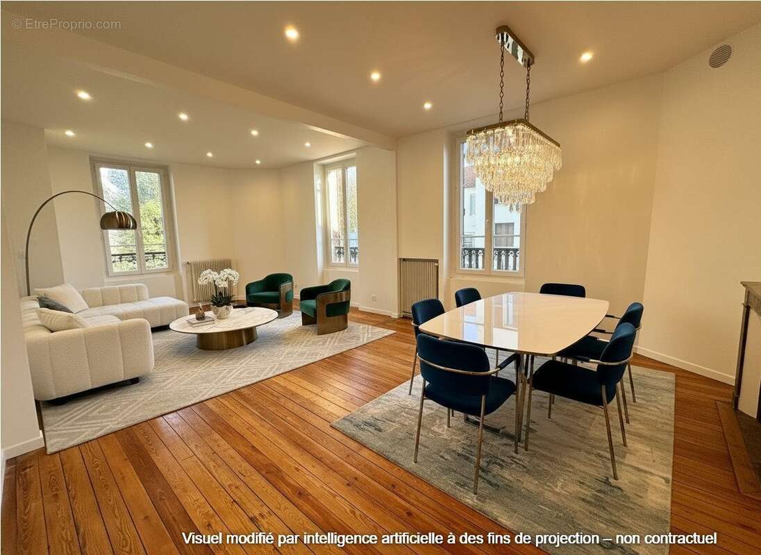 Maison à CHOISY-LE-ROI