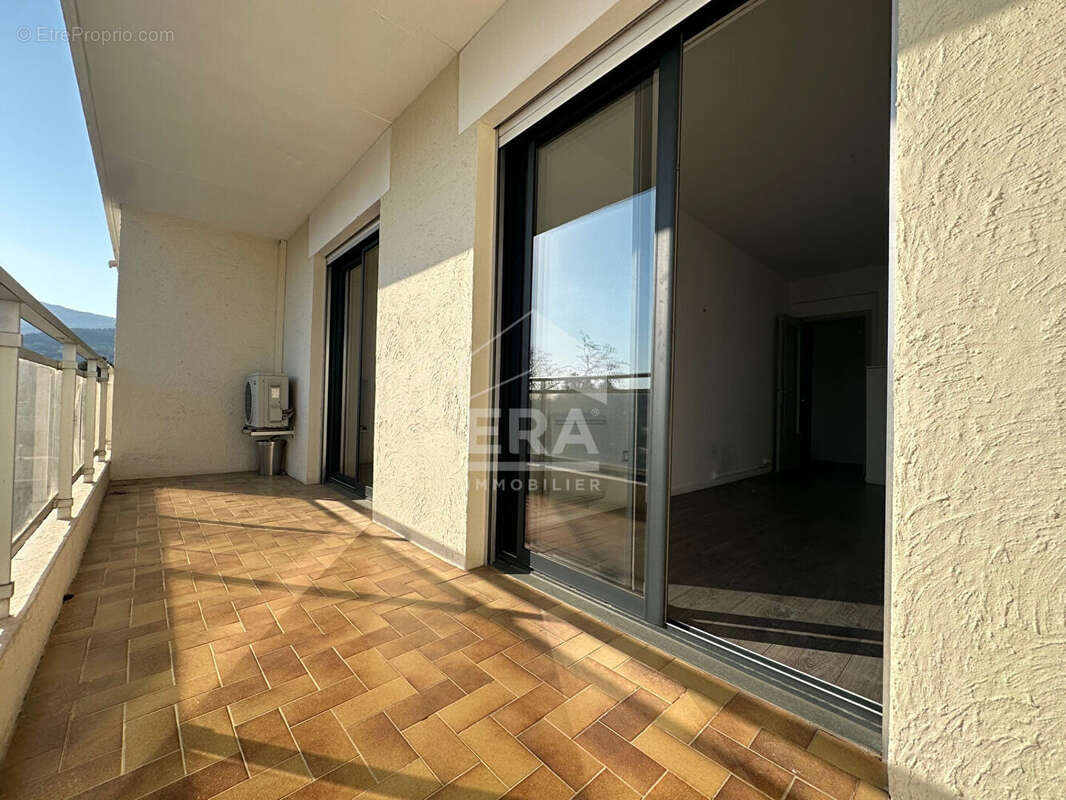 Appartement à VENCE