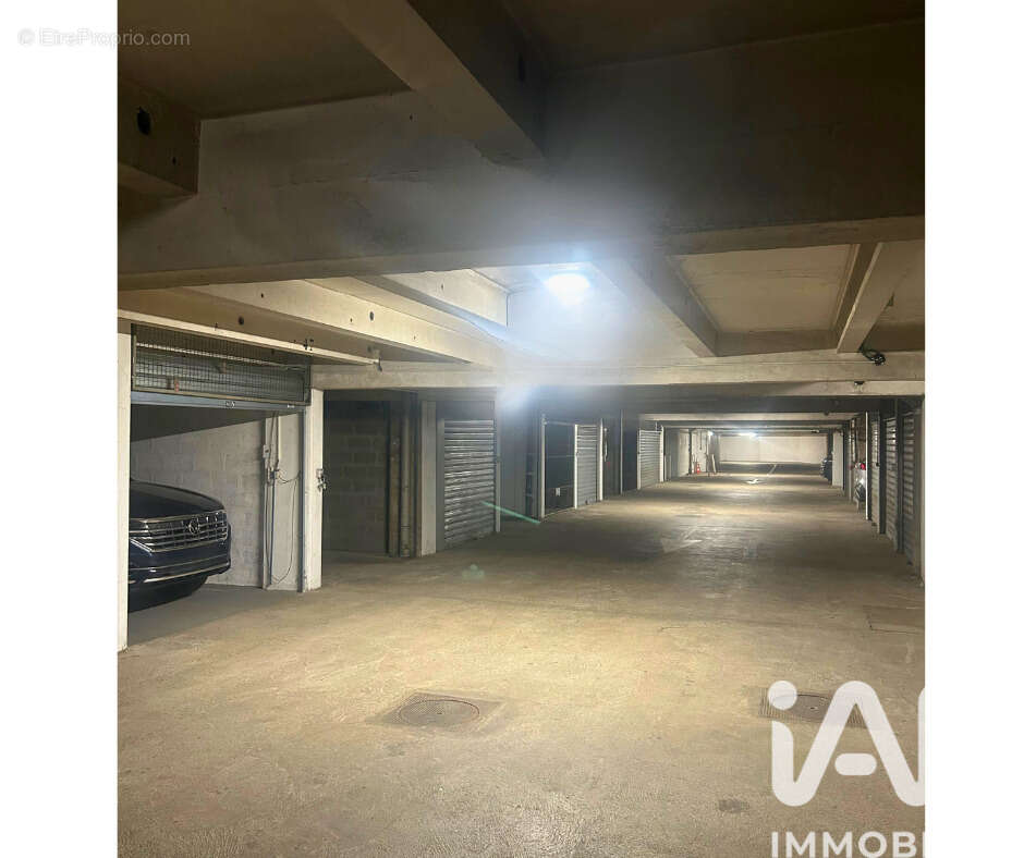 Photo 2 - Parking à AVIGNON