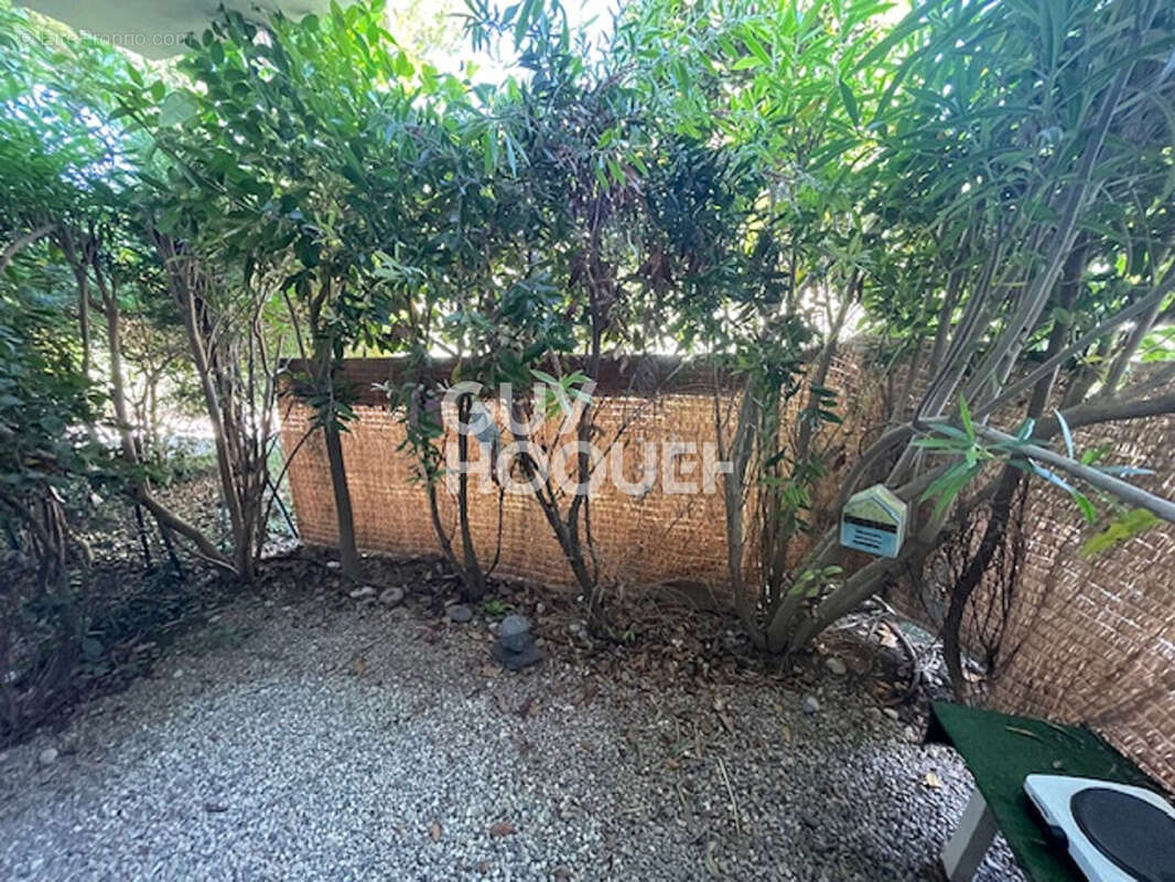 Appartement à VALLAURIS