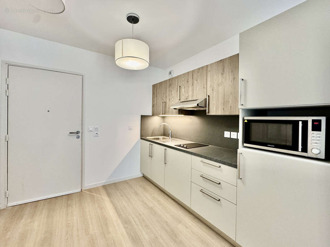 Appartement à ROQUEBRUNE-SUR-ARGENS