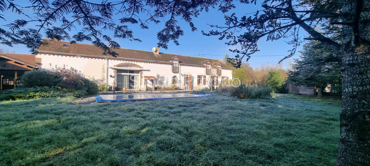 OPPORTUNITÉ RARE : Charmante longère à Pannes (45), 7 pièces 251 m2 1874 m2 - photo 5