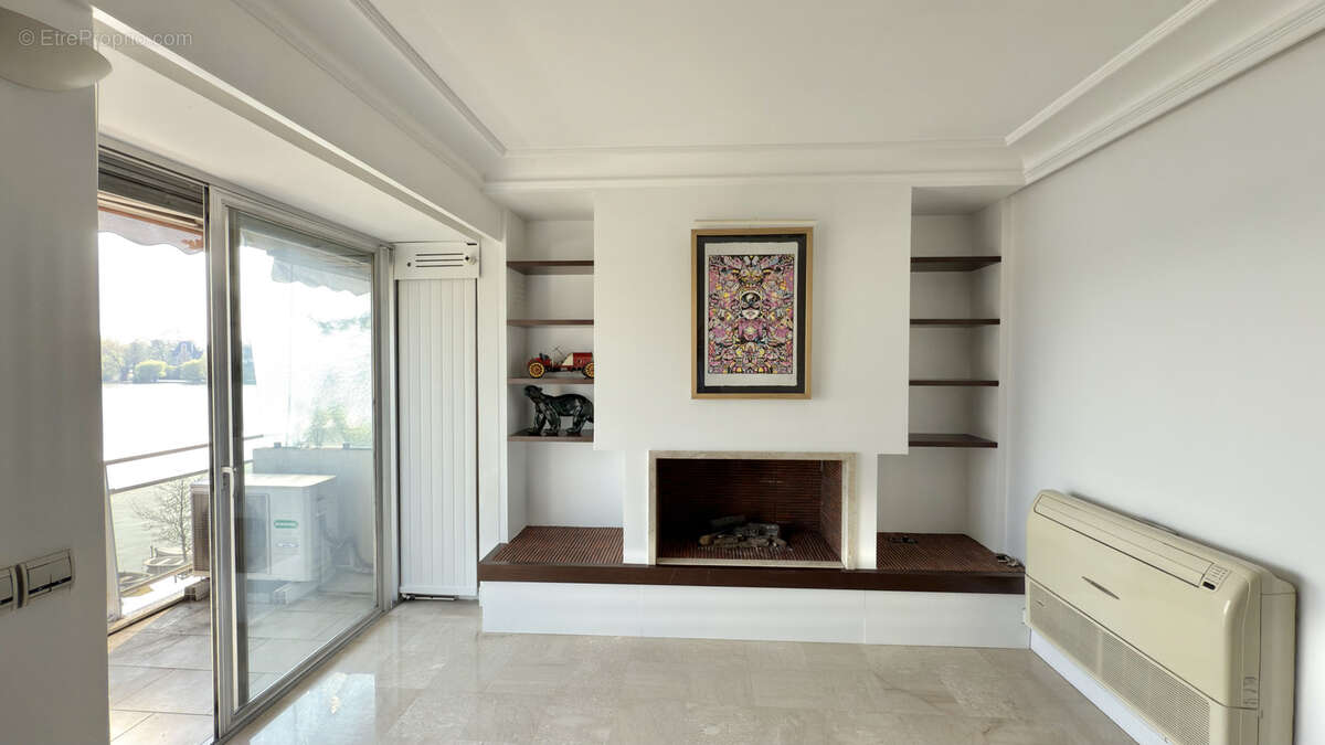 Appartement à ENGHIEN-LES-BAINS