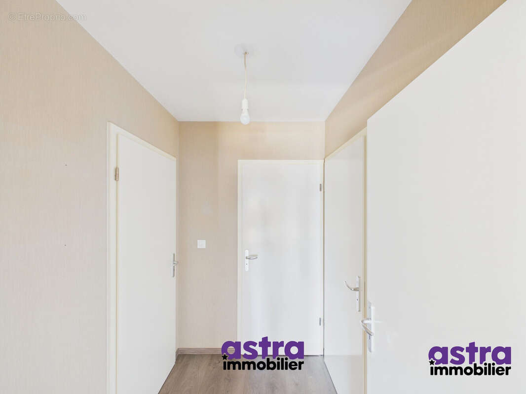 Appartement 46 m² à Saint-Louis  - photo 9