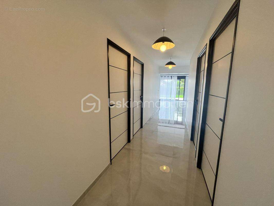 Maison à SAINT-CHRISTOPHE-LA-COUPERIE