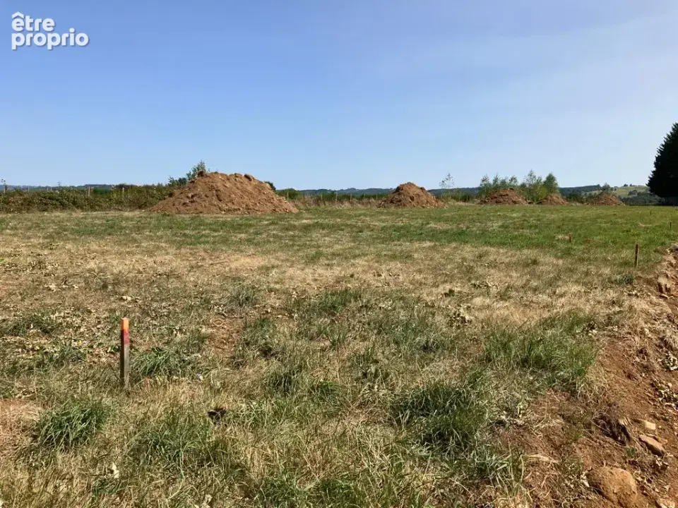 Terrain 512 m² à Arpajon-Sur-Cere  - photo 4