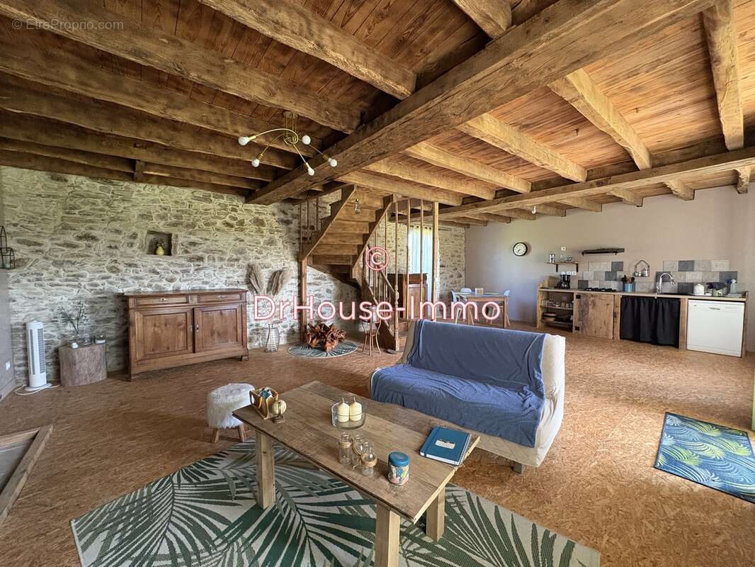 Maison à SAINT-JORY-DE-CHALAIS