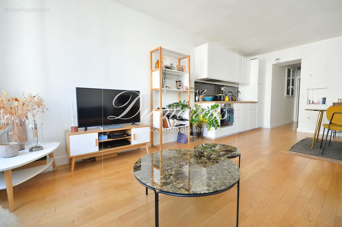 Appartement à PARIS-4E