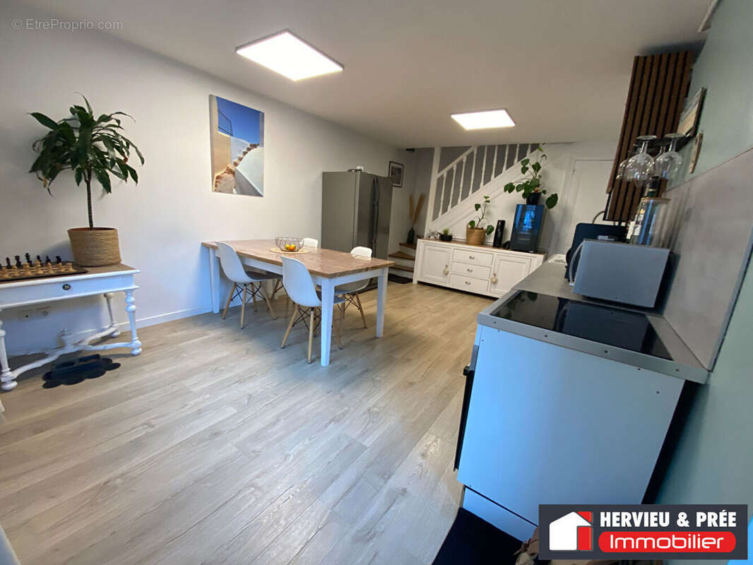 Maison à LUC-SUR-MER