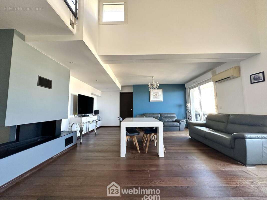 Duplex en dernier étage de 160 m2 - Appartement à SAN-MARTINO-DI-LOTA