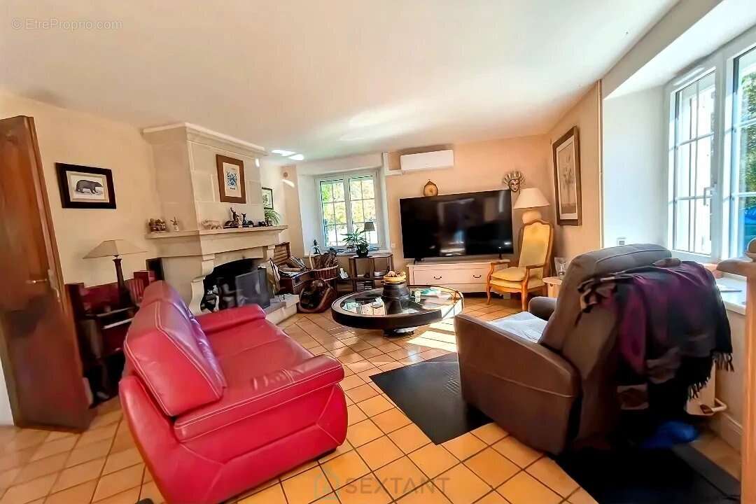 Longere avec piscine sur 1.5 ha clos - photo 16
