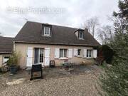 Maison à VALLANGOUJARD