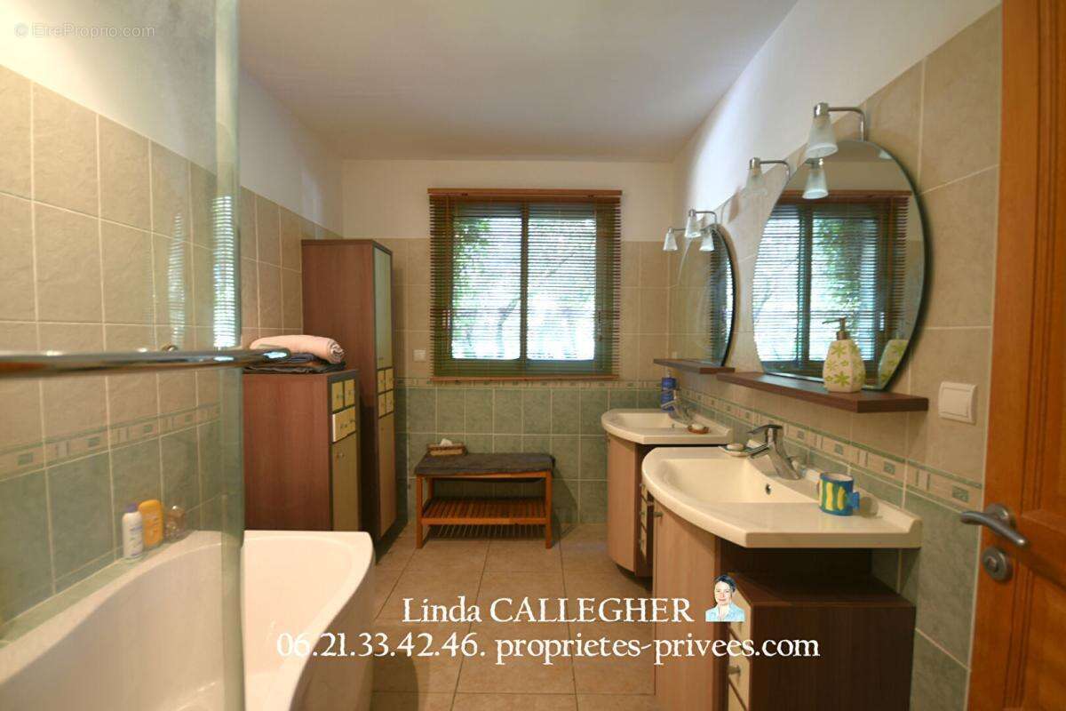 villa avec piscine et possibilité de parcellisé 600m2 - photo 9
