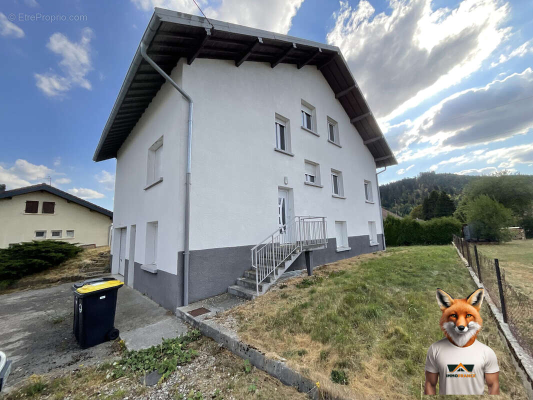 Maison 117 m² à Orchamps-Vennes  - photo 2
