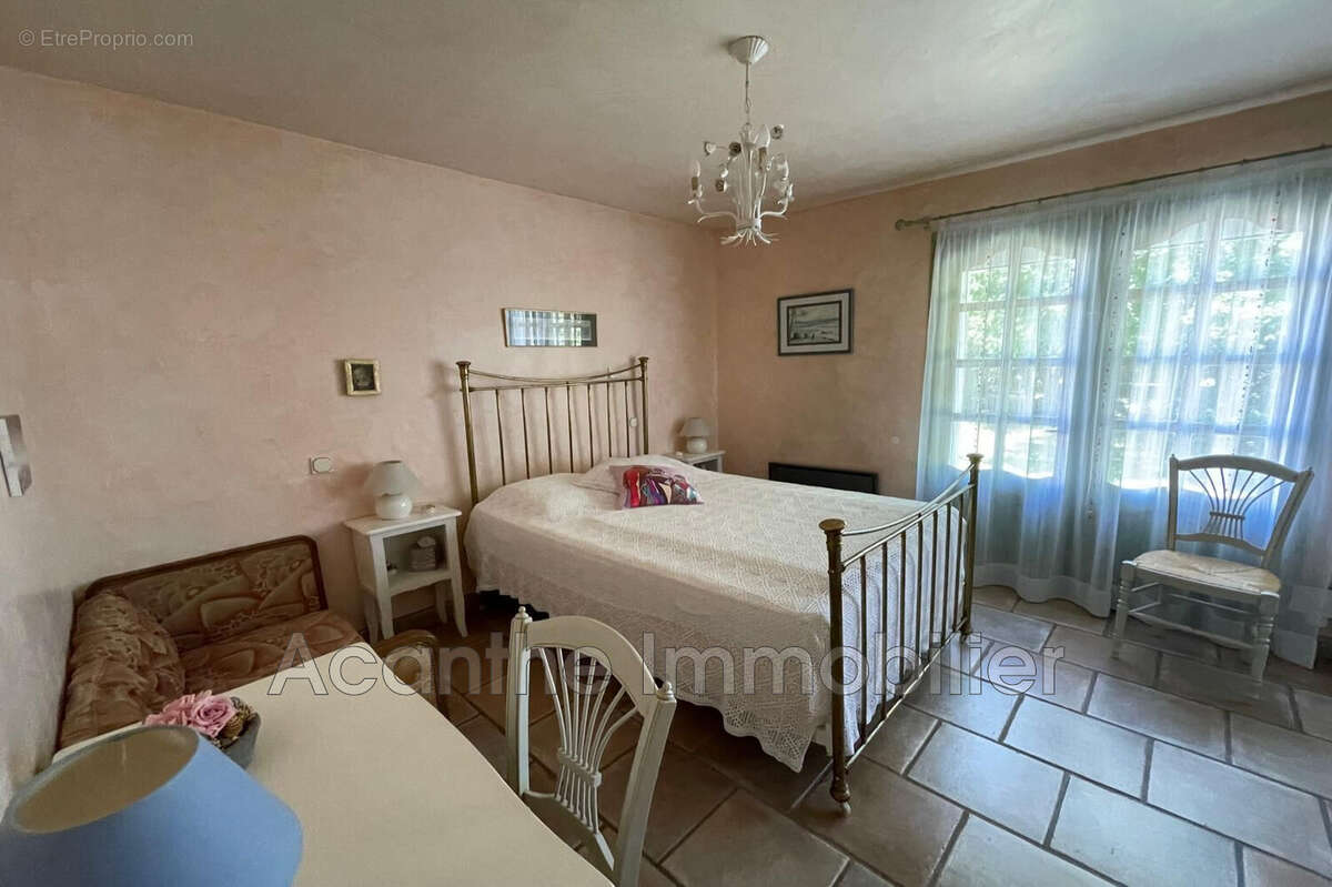 Maison à CAZEVIEILLE