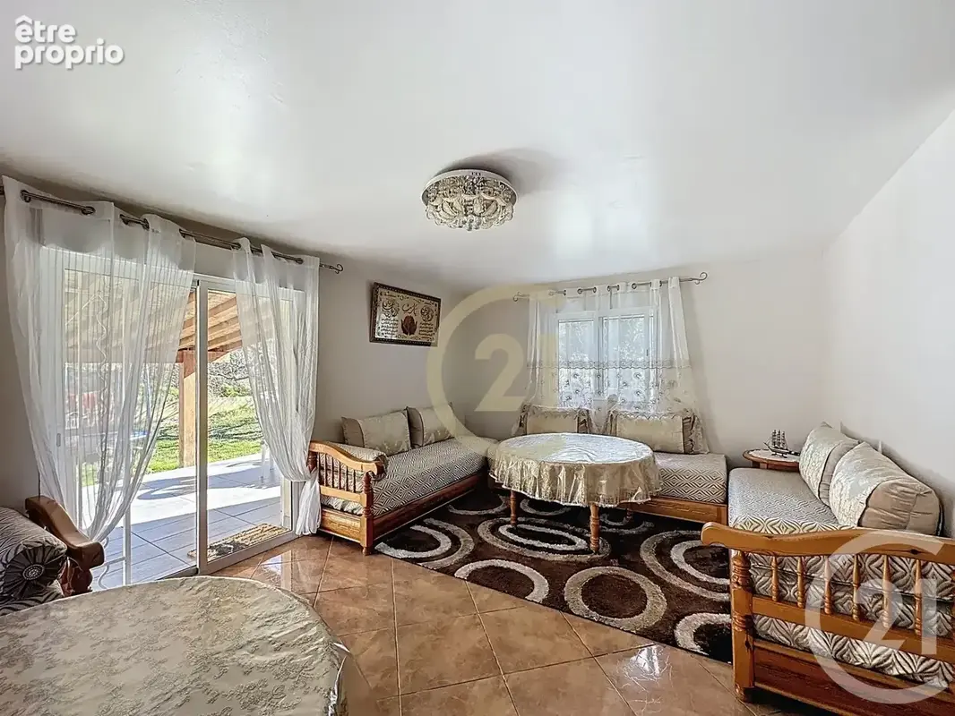 Maison 5 pièces 98 m² à vendre à Sernhac (30210) - photo 6