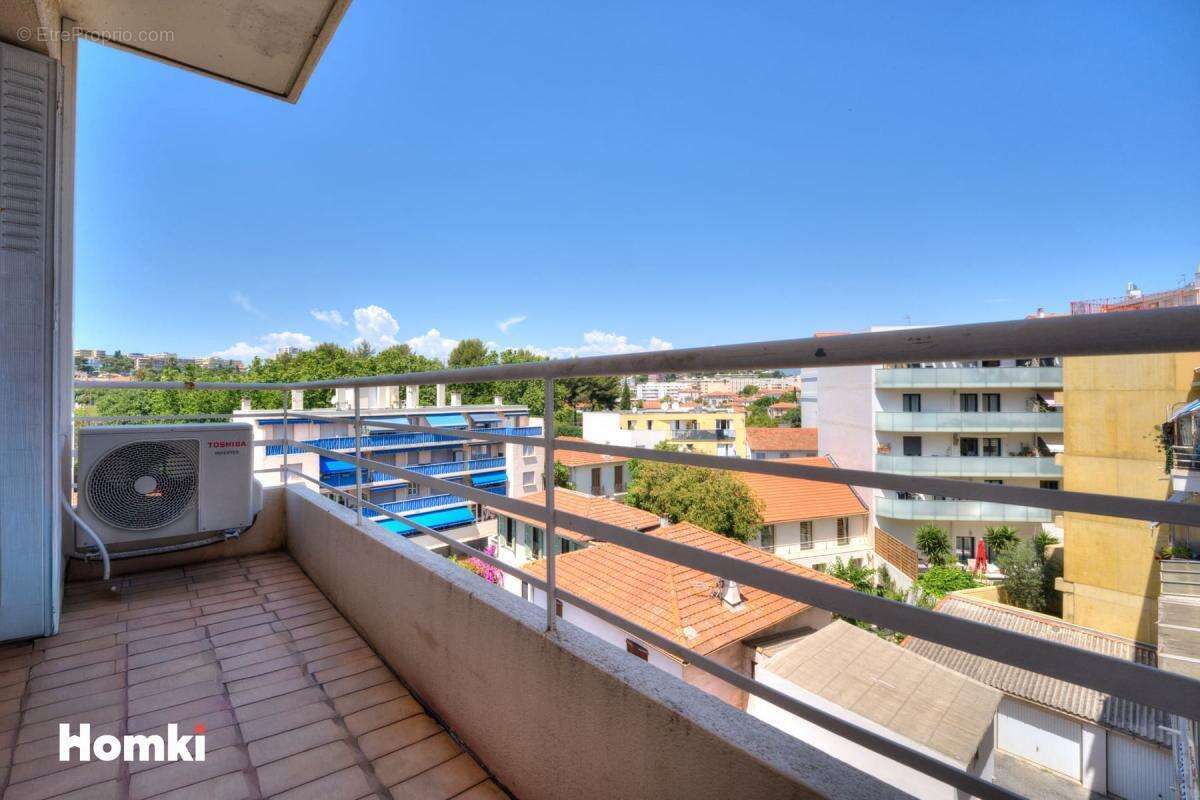 Antibes – Centre-ville, 3 pièces traversant avec 3 extérieurs et cave - photo 11