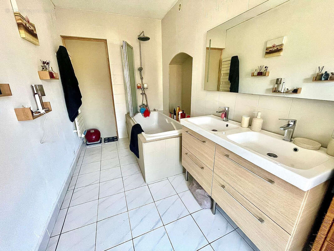 Maison à FAREMOUTIERS