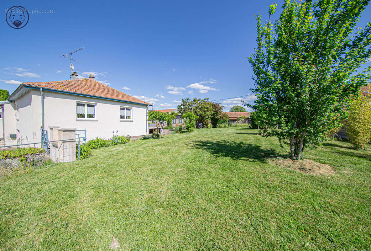 Maison à BROUSSEY-RAULECOURT