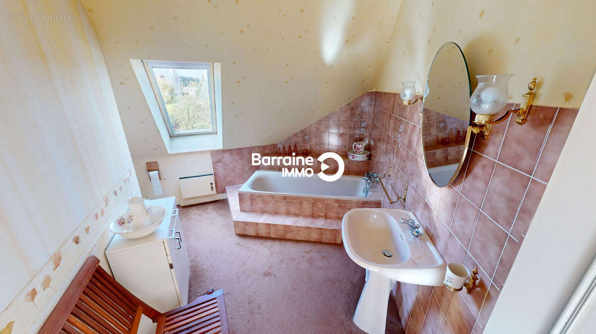 Maison à LOCQUENOLE