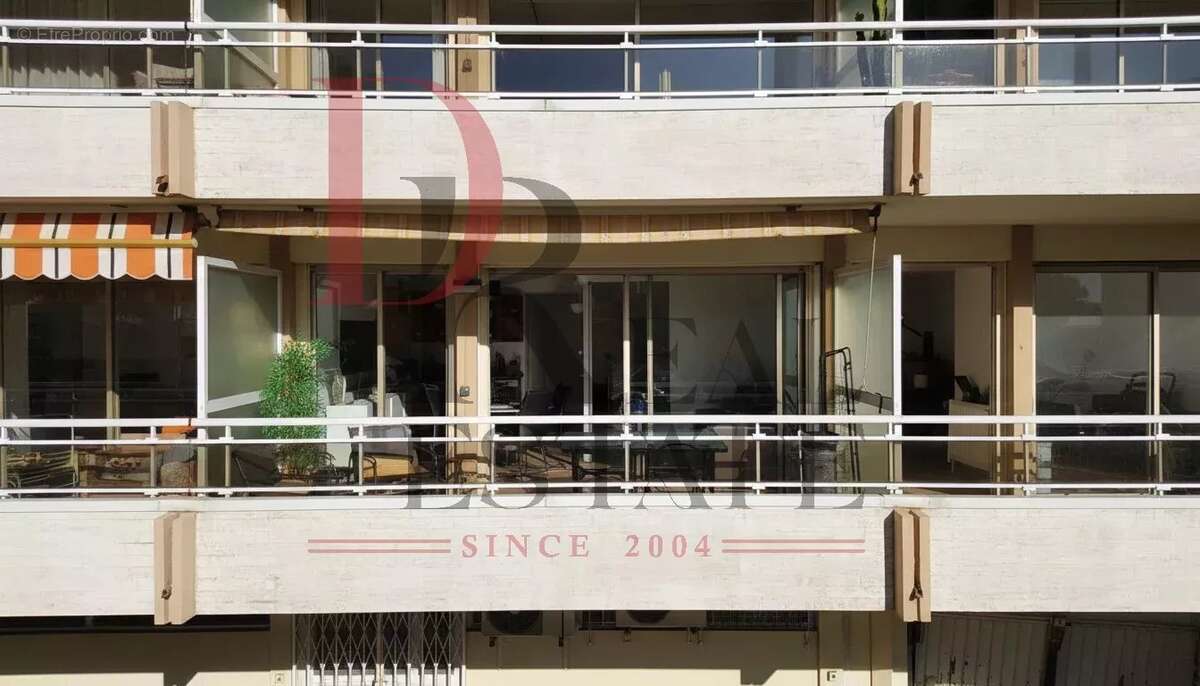 Appartement à ROQUEBRUNE-CAP-MARTIN