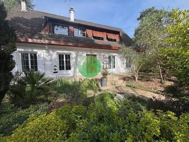 Maison à LA FERTE-ALAIS