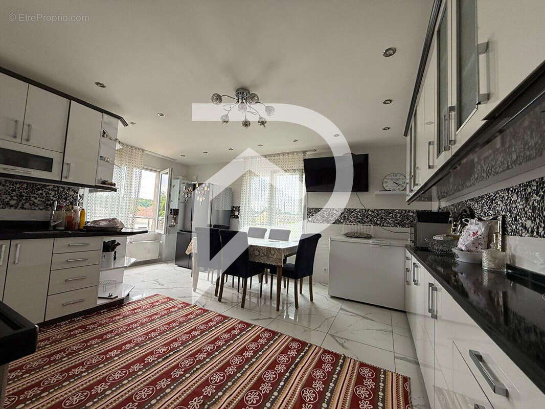 Appartement à LAIGNEVILLE