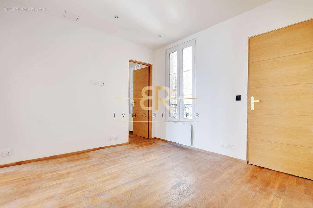 Appartement à CLICHY