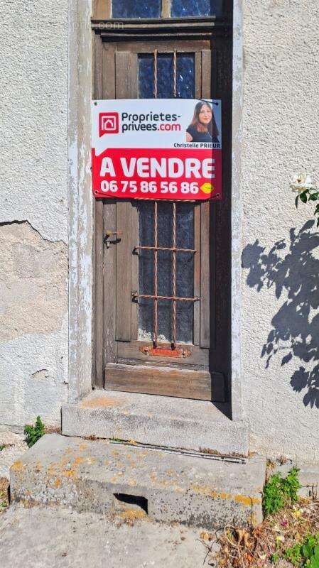 Maison à NUISEMENT-SUR-COOLE