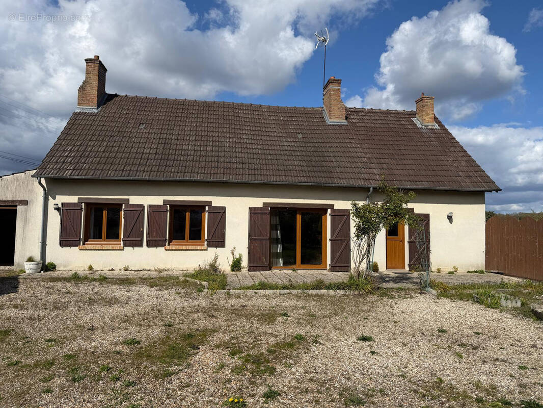 Maison à DHUIZON