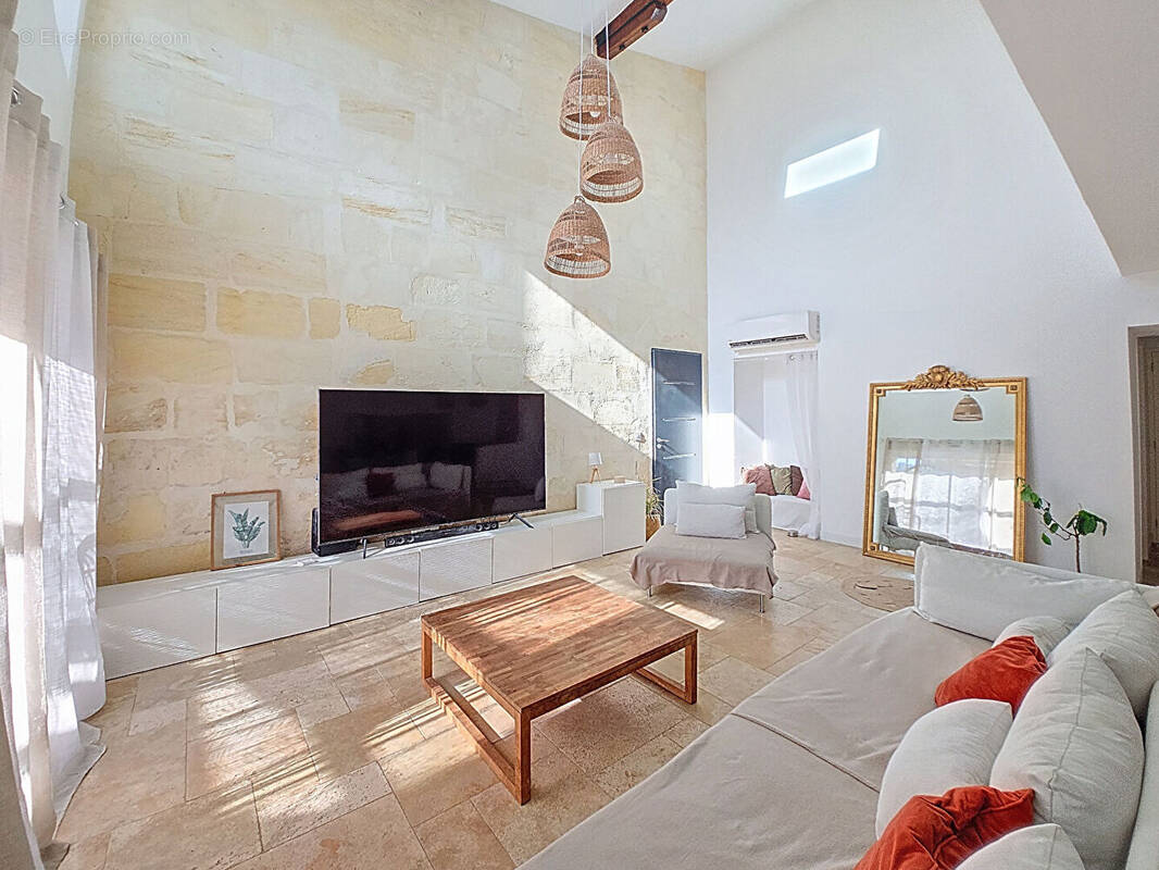 Maison à CARBON-BLANC